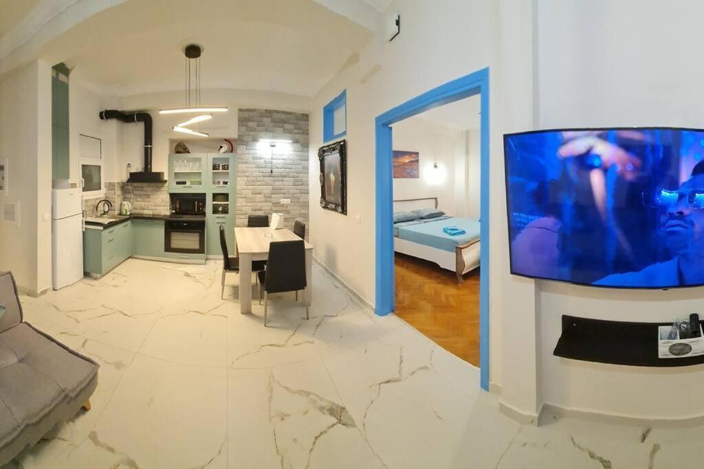 Full Apartment Near Kato Patissia Атина Екстериор снимка