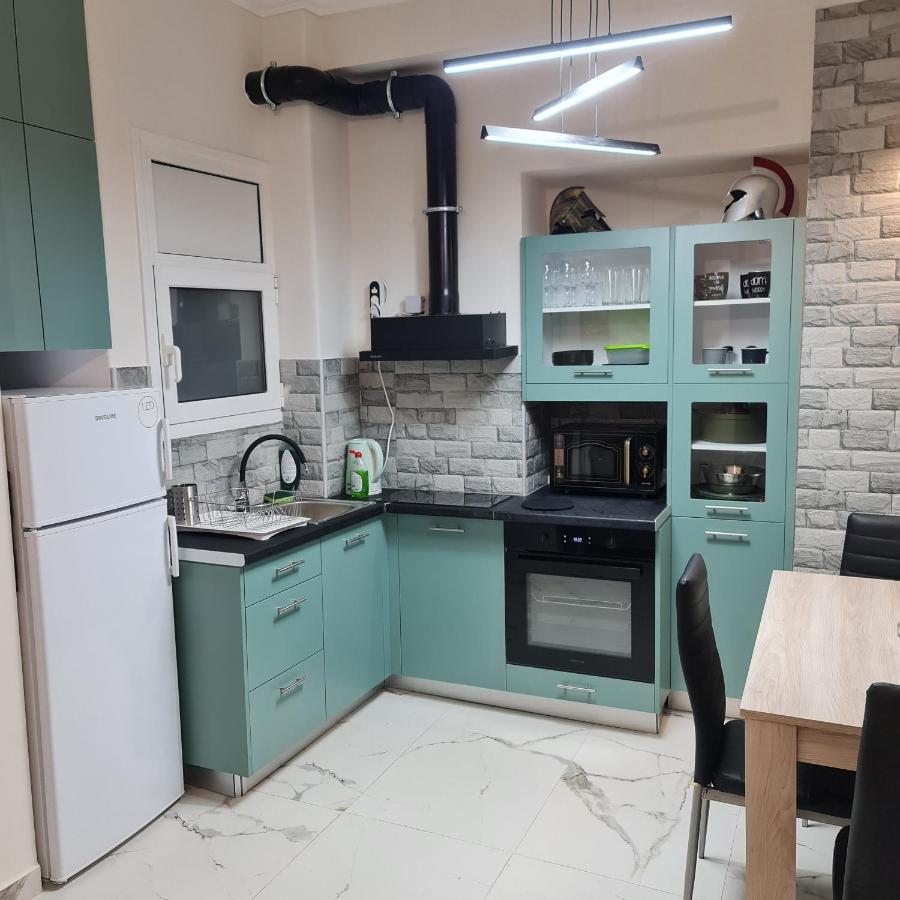 Full Apartment Near Kato Patissia Атина Екстериор снимка
